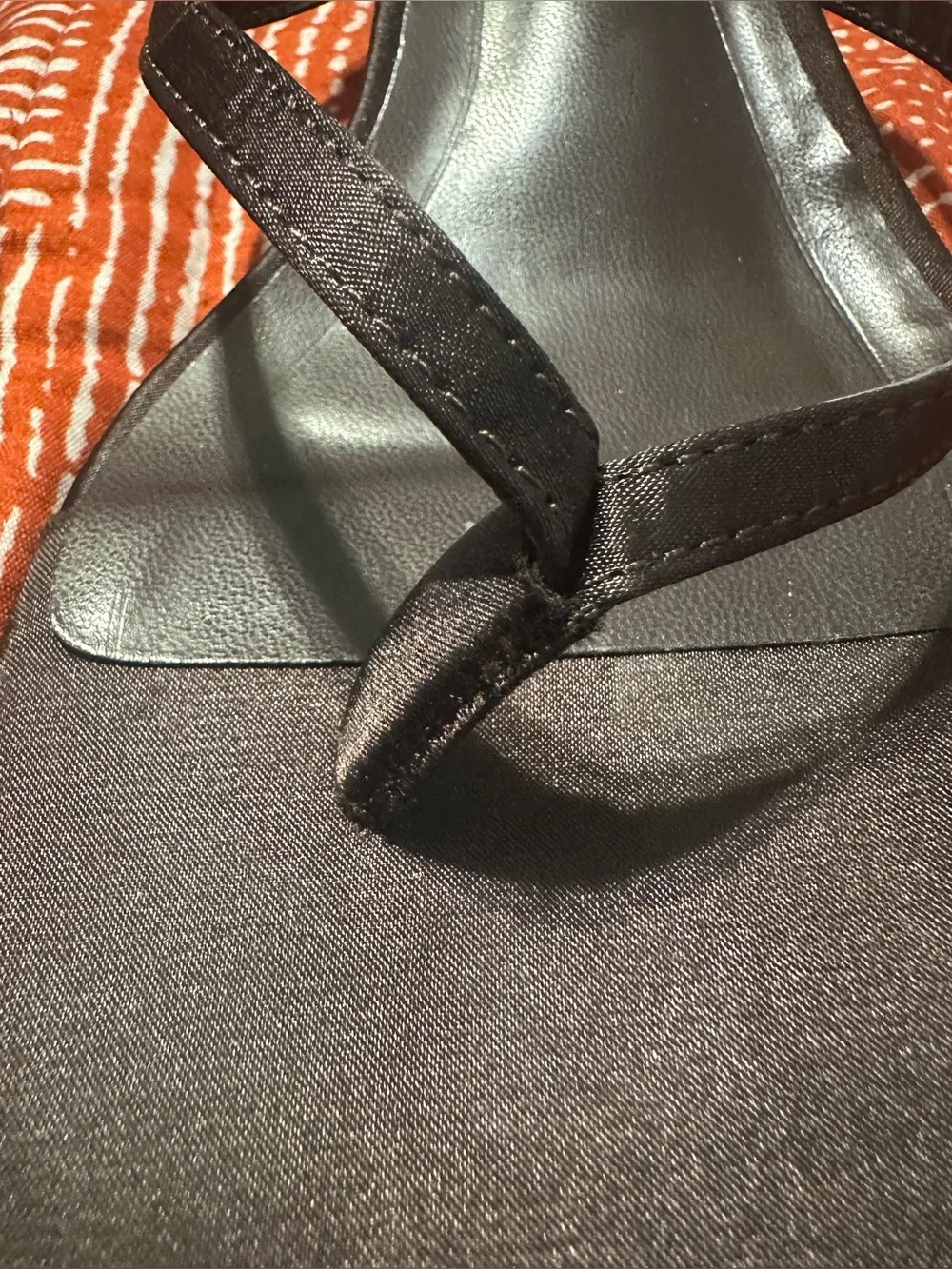 ZARA Chocolate Brown Satin Thong Kitten Heel Sandals Size 41 - Picture 4 of 9